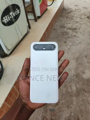 টেকনো পোভা স্লিম ৫জি ২৫৬ জিবি হোয়াইট