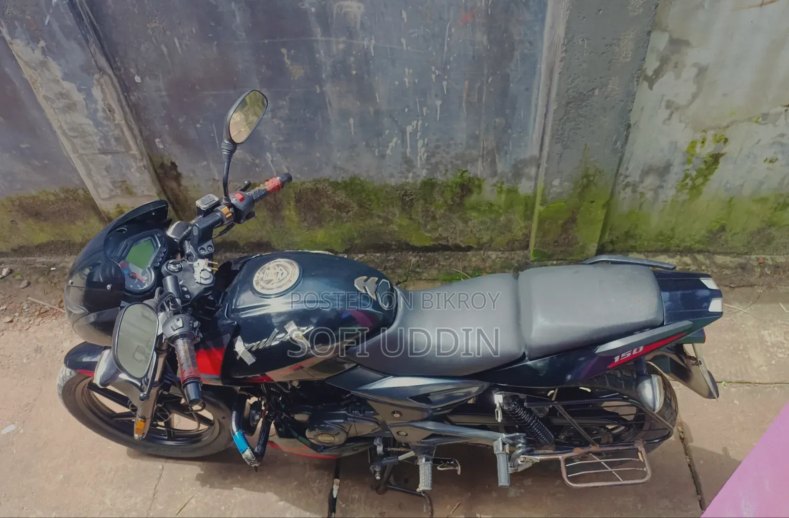 বাজাজ পালসার ১৫০ ২০২২ কালো