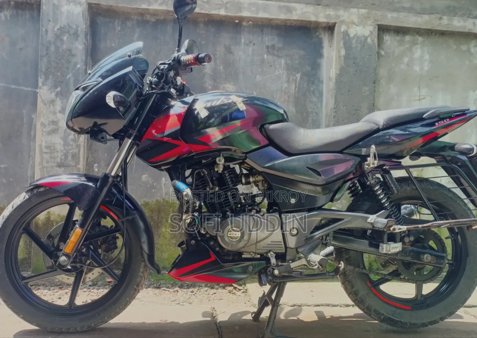 বাজাজ পালসার ১৫০ ২০২২ কালো