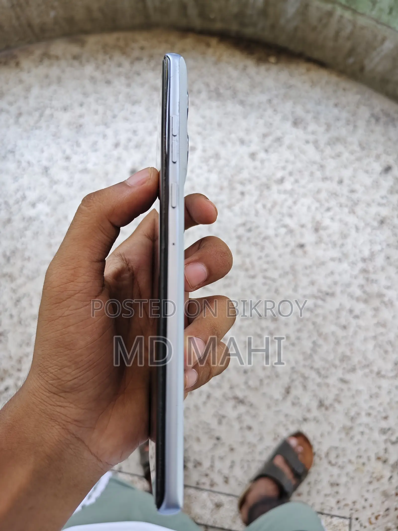 মোটররোলা এজ ৫০ ফিউশন ১২৮ জিবি ব্লু