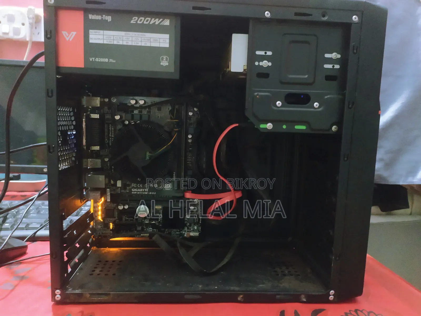 Desktop Computer Gigabyte GB-BKi3HA-7100 8GB Intel Core 3 HDD+SSD 750GB