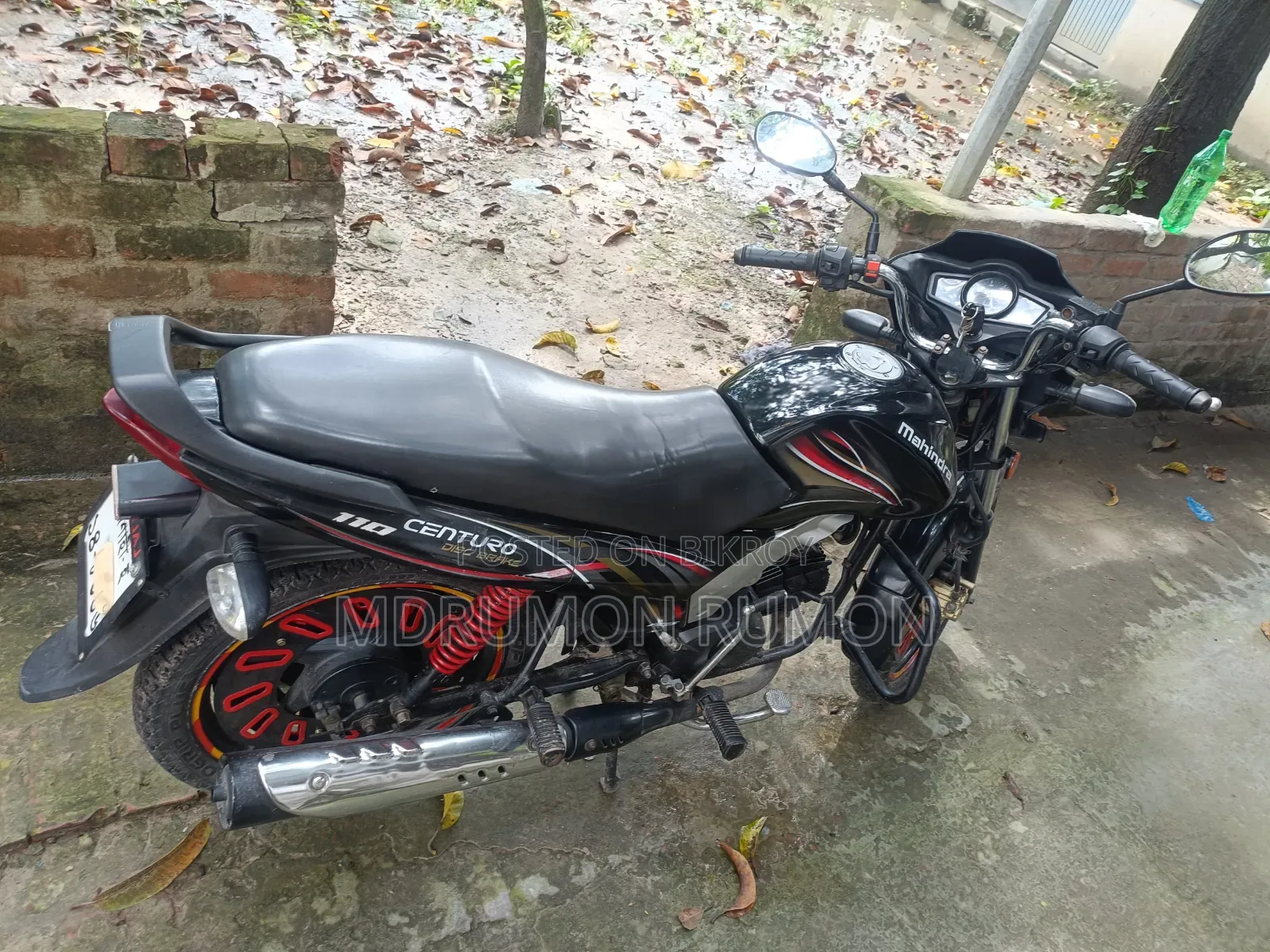 Mahindra Gusto 125 2017 Black