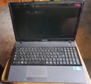 Laptop Samsung NP300E5X 4GB Intel Celeron SSD 128GB