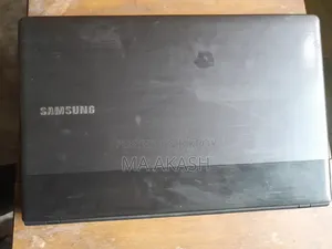 Laptop Samsung NP300E5X 4GB Intel Celeron SSD 128GB