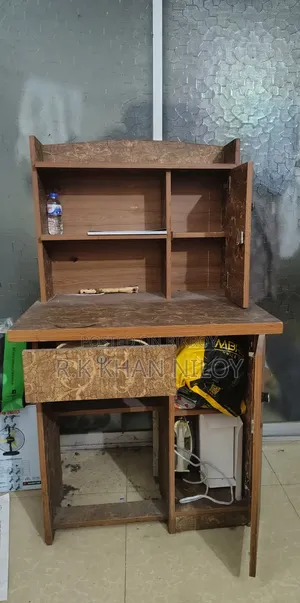 Used Shelf Reading Table