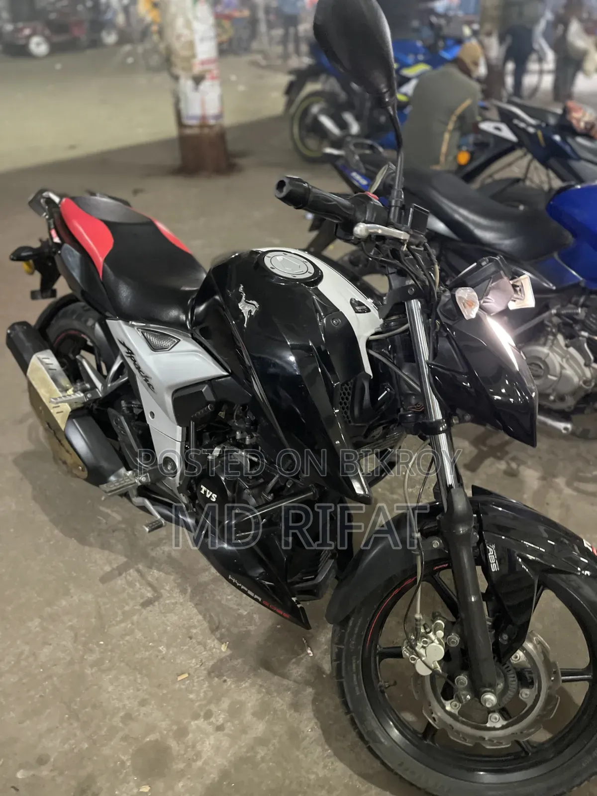 TVS Apache 160 4V 2021 Black