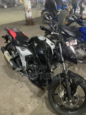 TVS Apache 160 4V 2021 Black