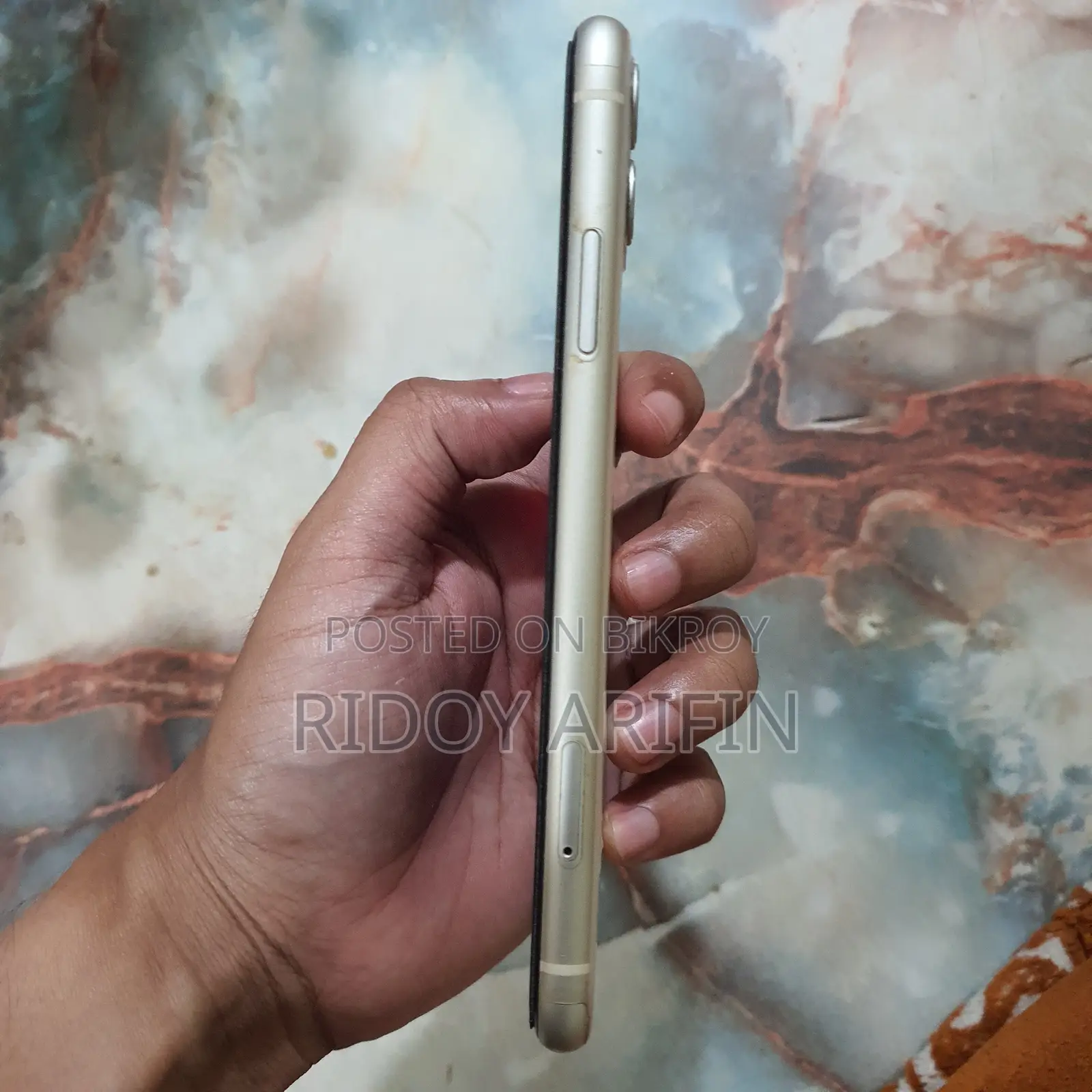 অ্যাপল আইফোন ১১ ১২৮ জিবি হোয়াইট