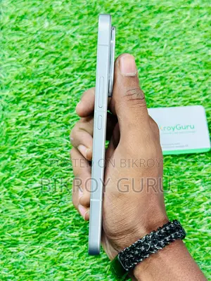 আইকিউওও ১৫ ৫১২ জিবি সাদা