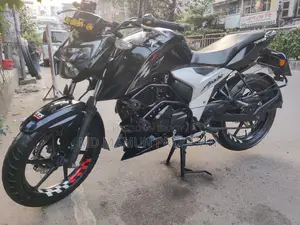টিভিএস অ্যাপাচি আরটিআর ১৬০ টুভি রিফ্রেশ এক্স-কানেক্ট ২০২৩ ব্ল্যাক