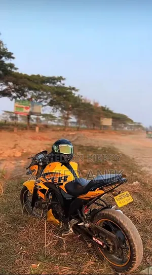 Suzuki Gixxer 2023 Yellow