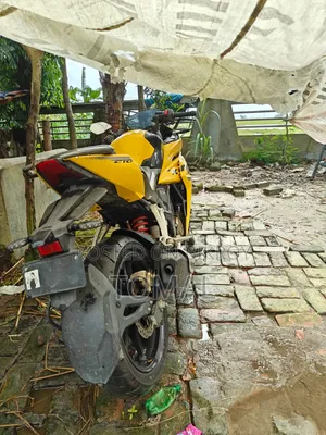 Hero Karizma XMR 210 2024 Yellow