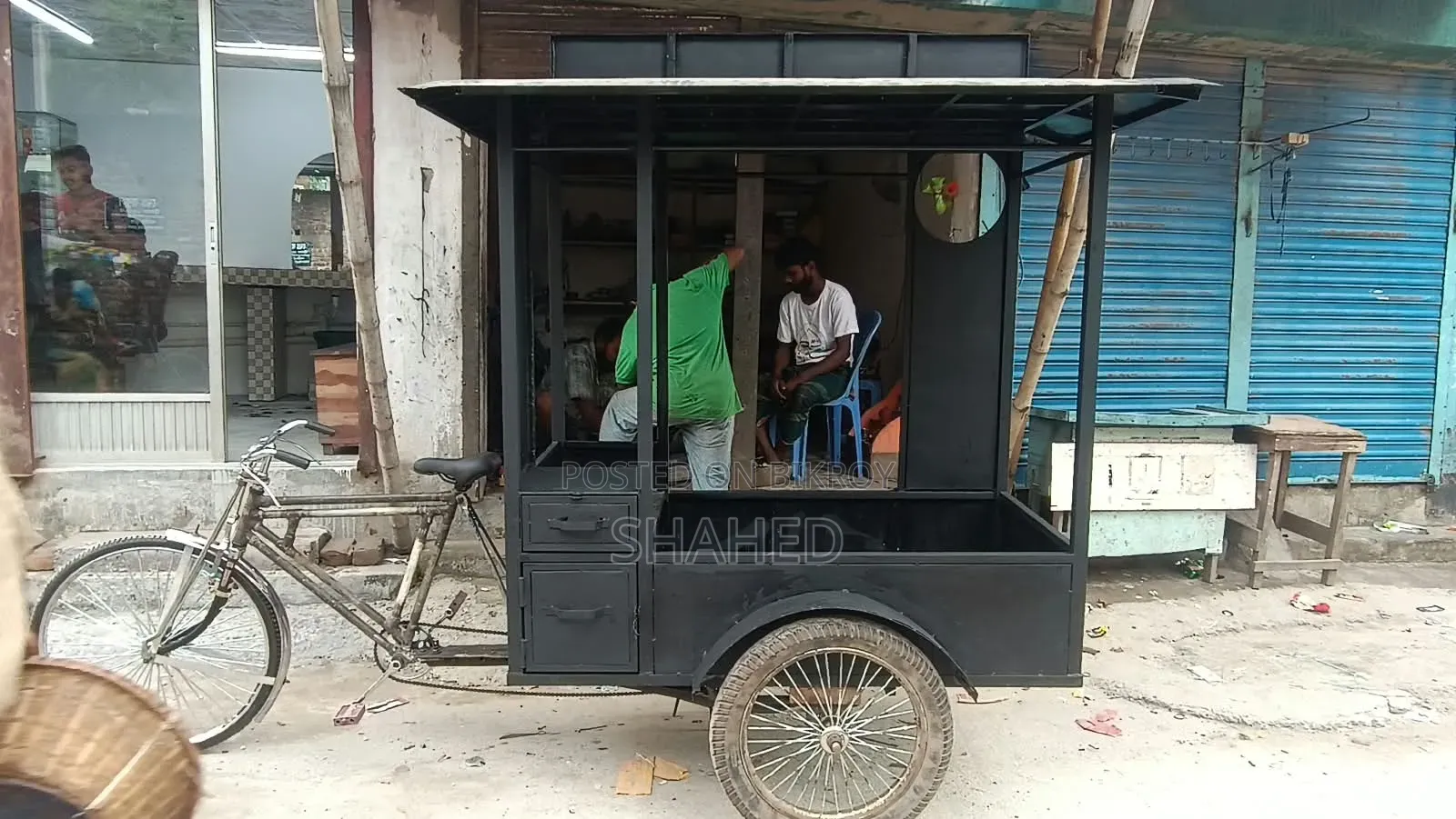 A fully ready shopping cart van will be sold on an urgent basis.