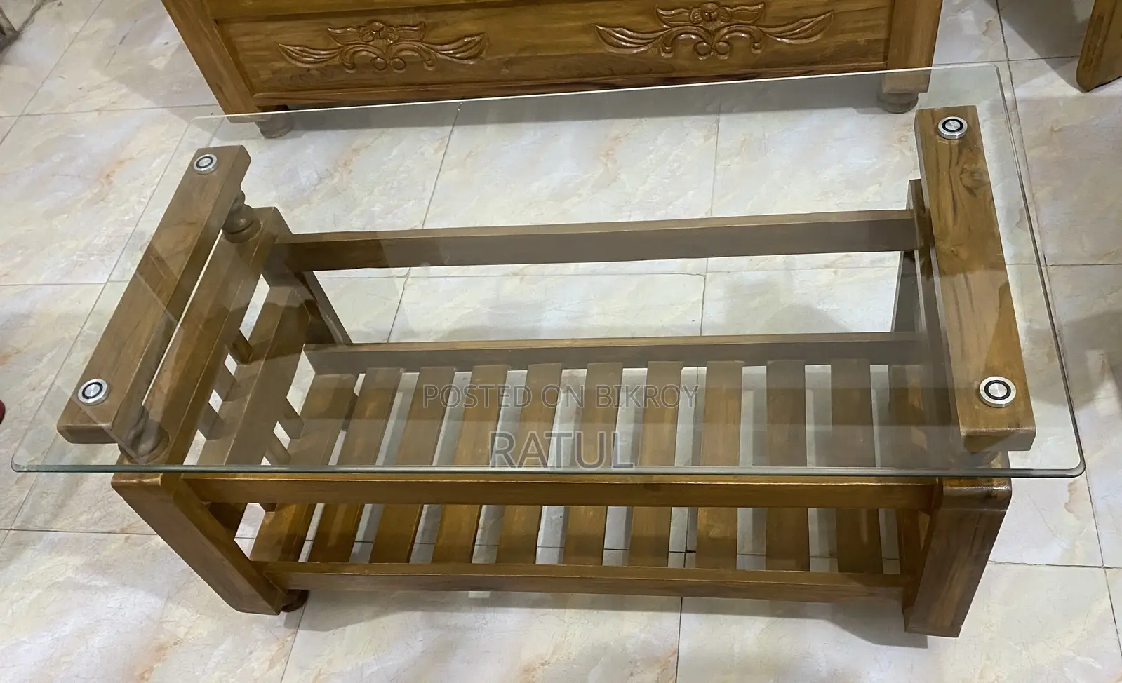 Very Good Quality 5-Seater Wooden Sofa Set for Sale