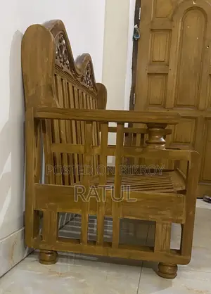 Very Good Quality 5-Seater Wooden Sofa Set for Sale