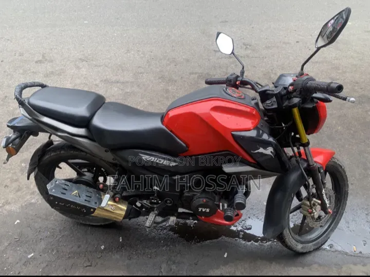 TVS Raider 125 2022 Red