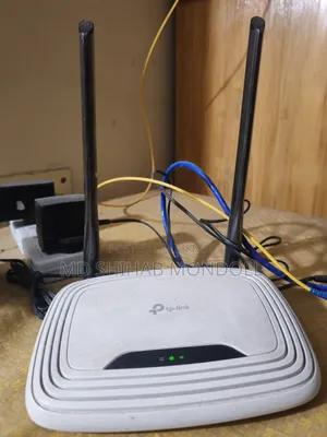 TP-Link
World's No.1
Service
300 MBPS Wireless N Router