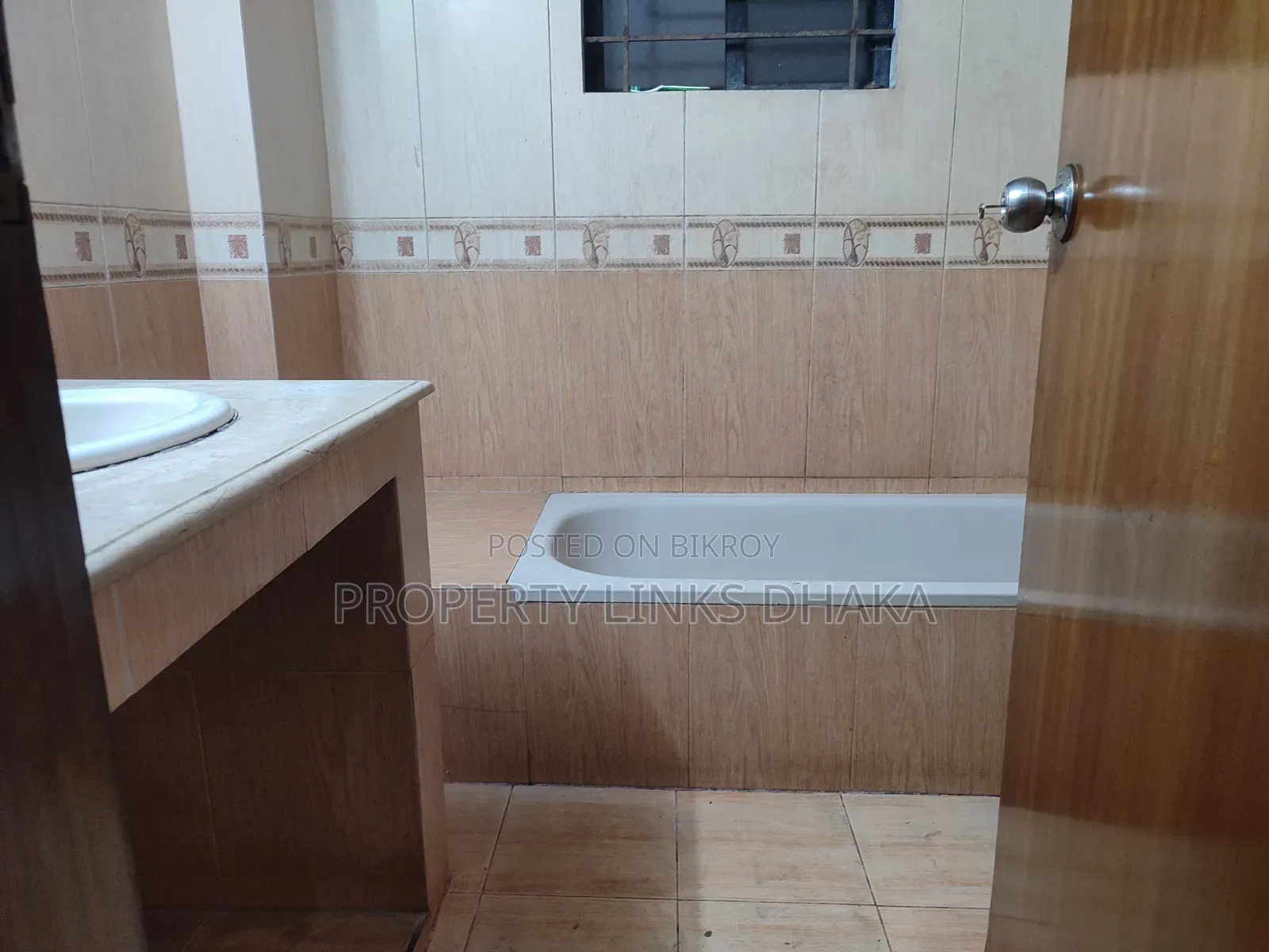 Furnished 3-Bedroom Apartment in Banani DOHS for rent