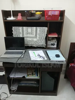 জরুরী কম্পিউটার টেবিল বিক্রি