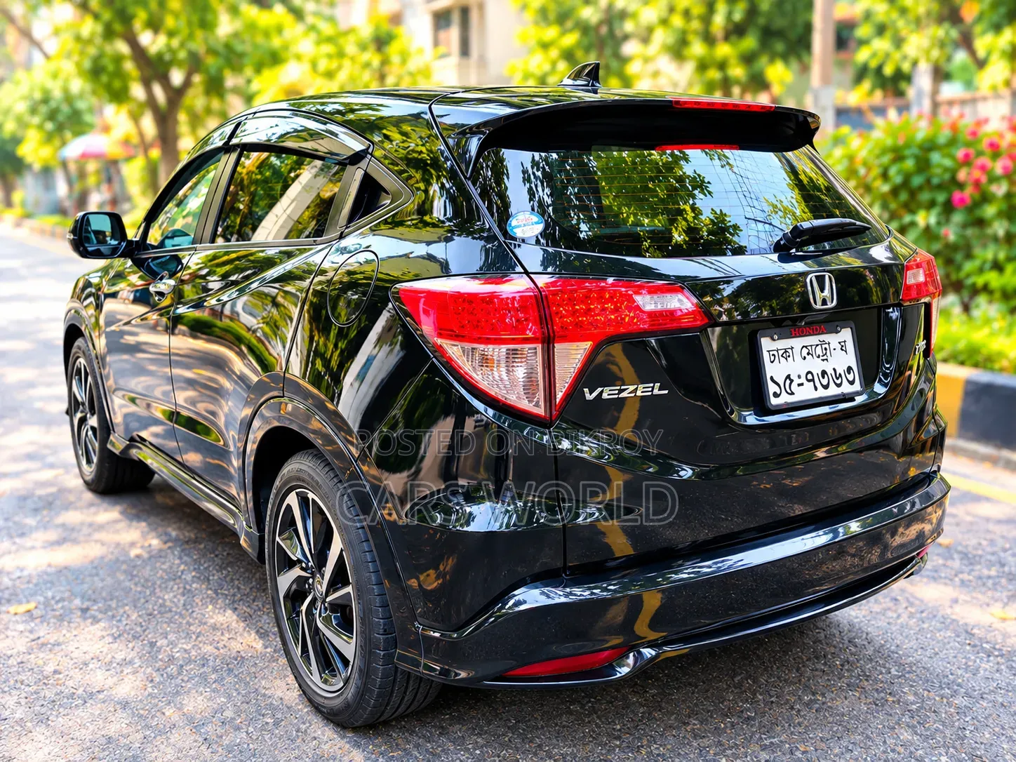 Honda Vezel 1.5 Two-Wheel Drive 2016 Black