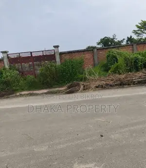 300ft Expressway 7.5 Katha East at Sector-2.