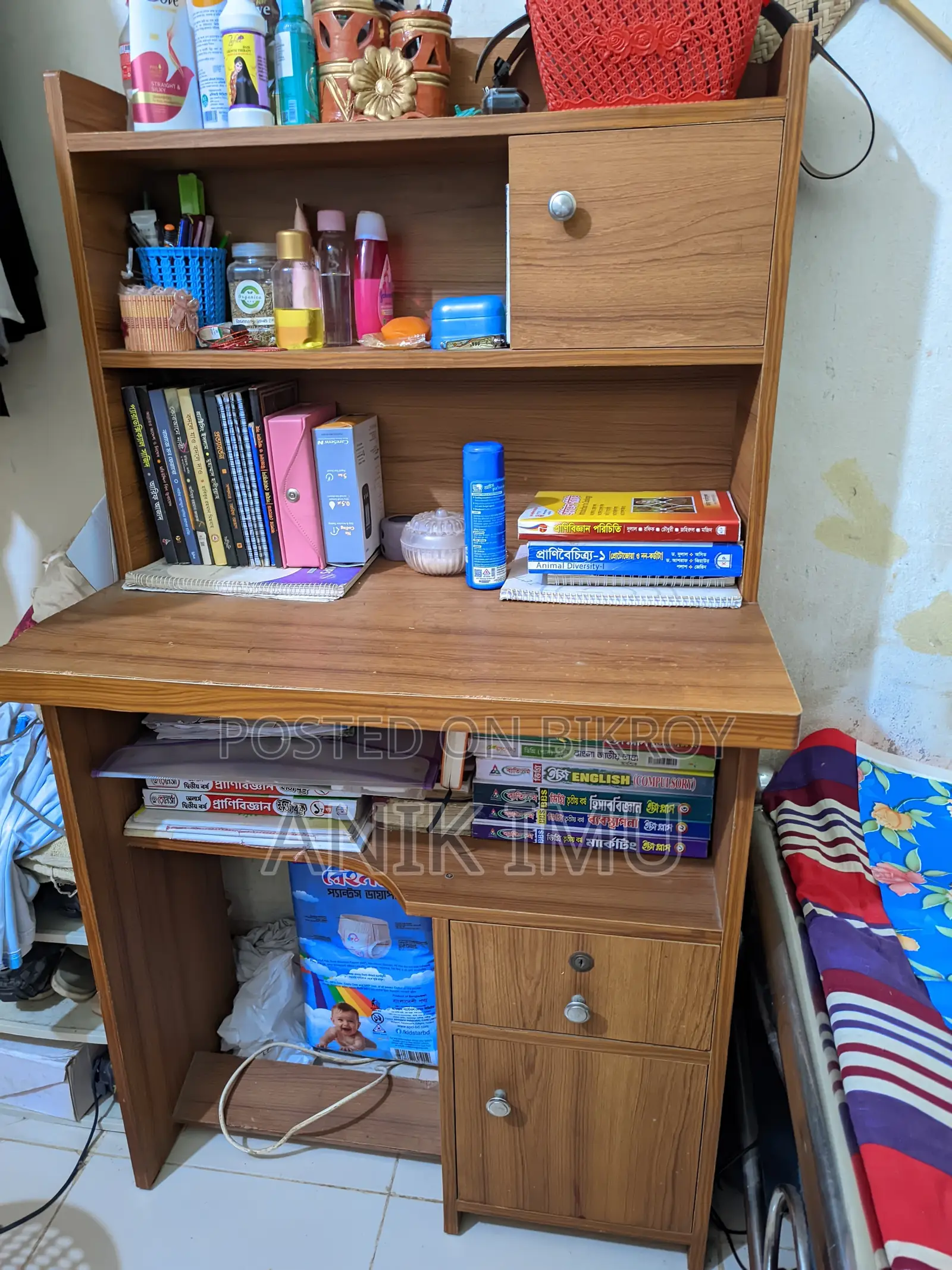 Reading Table