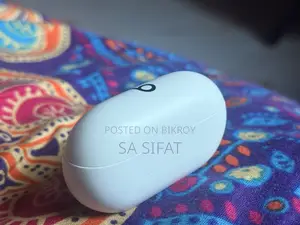 Beats Solo Buds