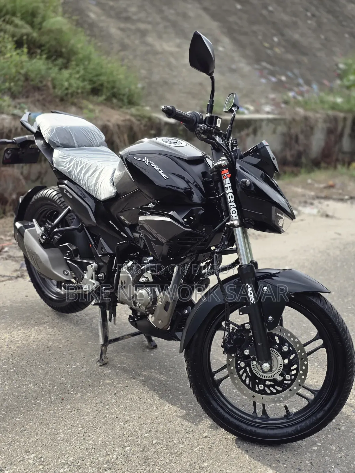 New Hero Xtreme 125R 2026 Black