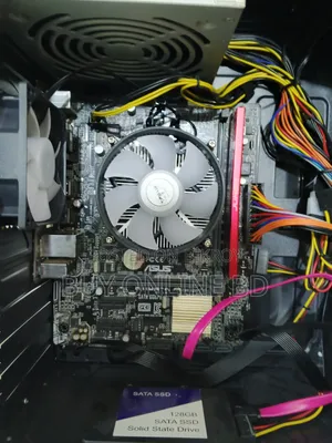 Desktop Computer Asus 4GB Intel Core i3 SSD 128GB