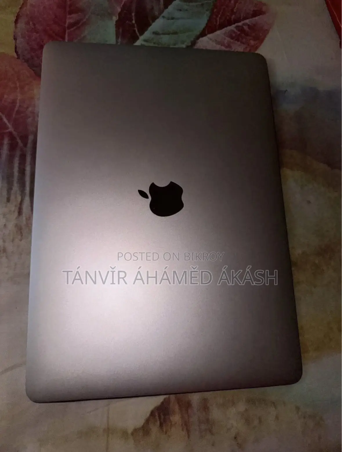ল্যাপটপ অ্যাপল ম্যাকবুক প্রো ২০২২ এম২ ৮জিবি অ্যাপল এম২ এসএসডি ২৫৬জিবি