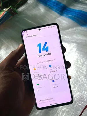 iQOO 128 GB Blue