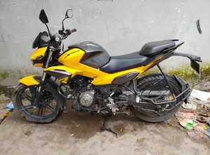 হিরো এক্সট্রিম ১২৫আর ২০২৫ ইয়েলো