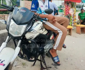 Hero Hunk 2018 White