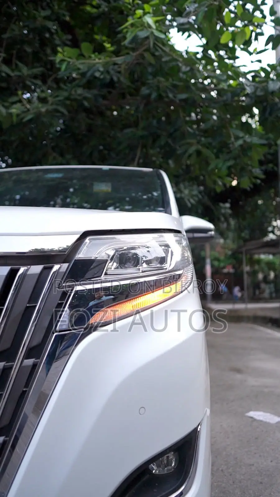 Toyota Esquire 1.8 Front-Wheel Drive Hybrid (7 Seater) 2019 Pearl