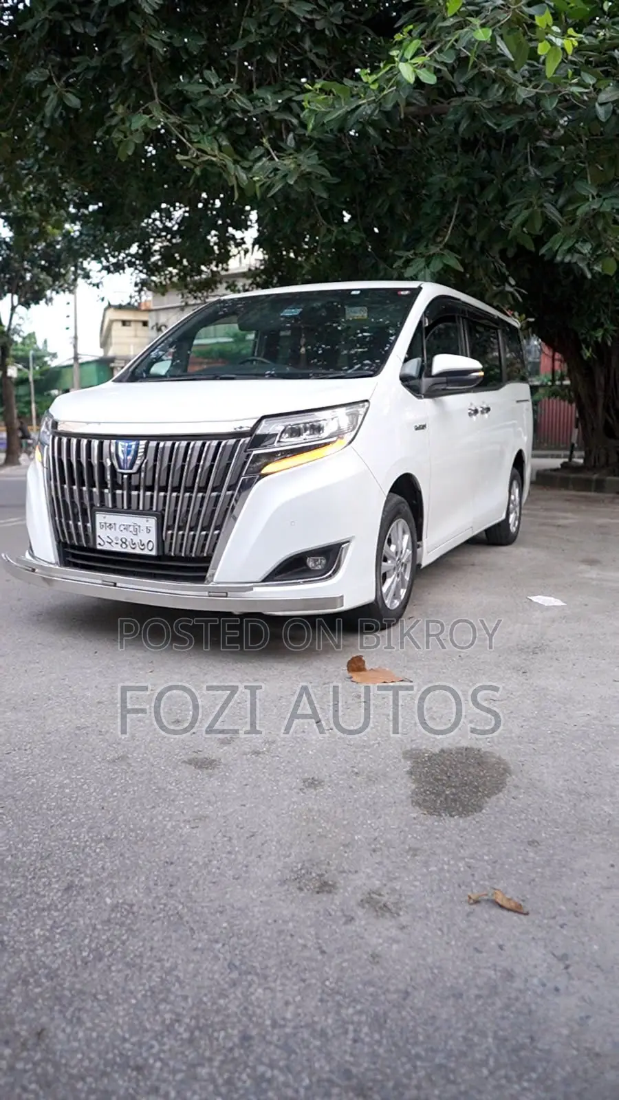 Toyota Esquire 1.8 Front-Wheel Drive Hybrid (7 Seater) 2019 Pearl