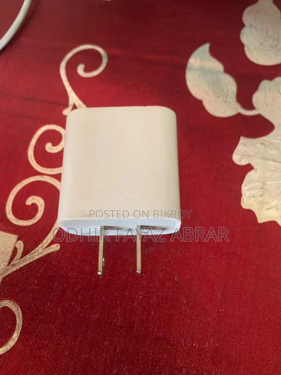 Original Apple Adapter