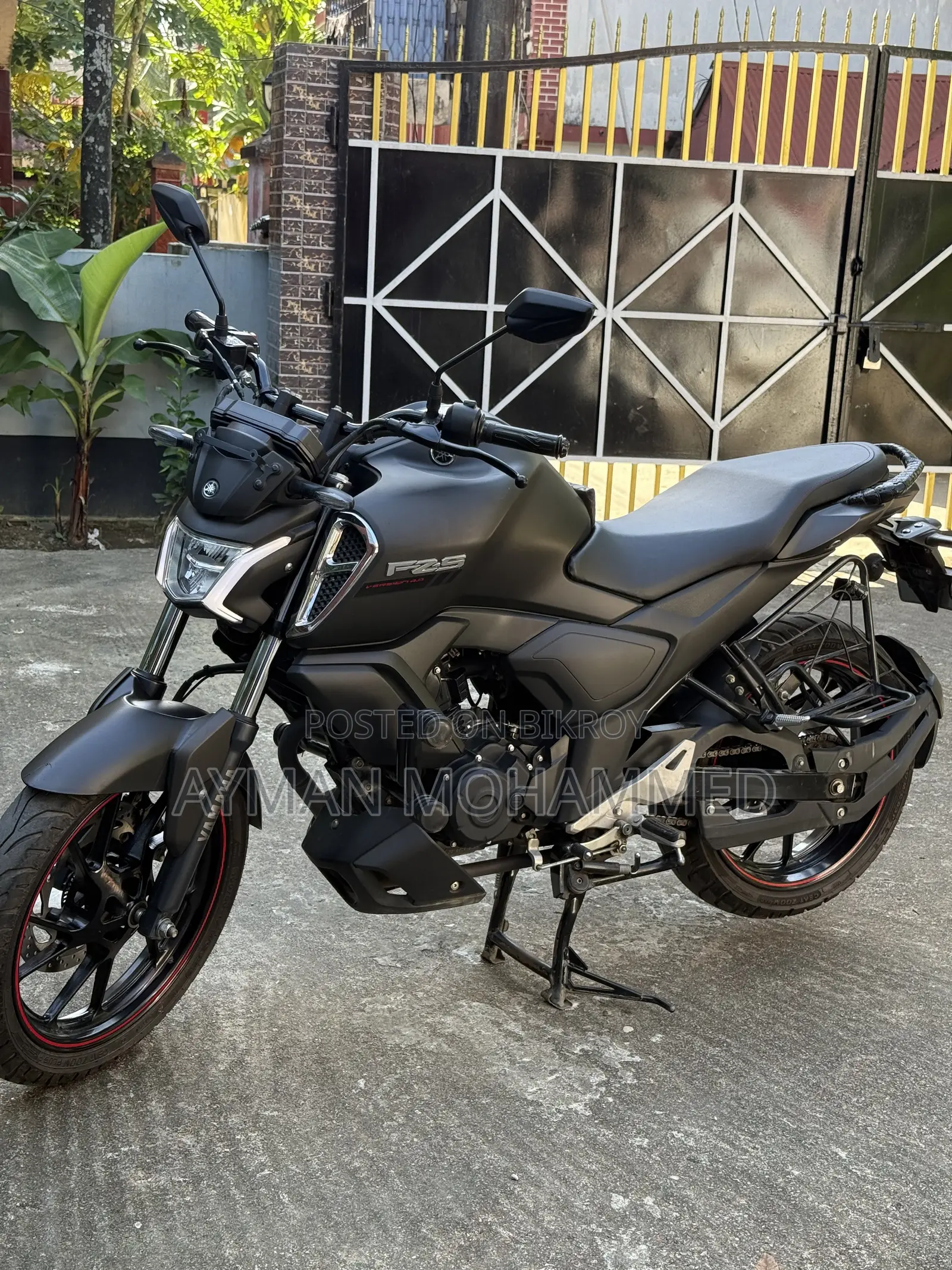 Yamaha FZS V4 2025 Black