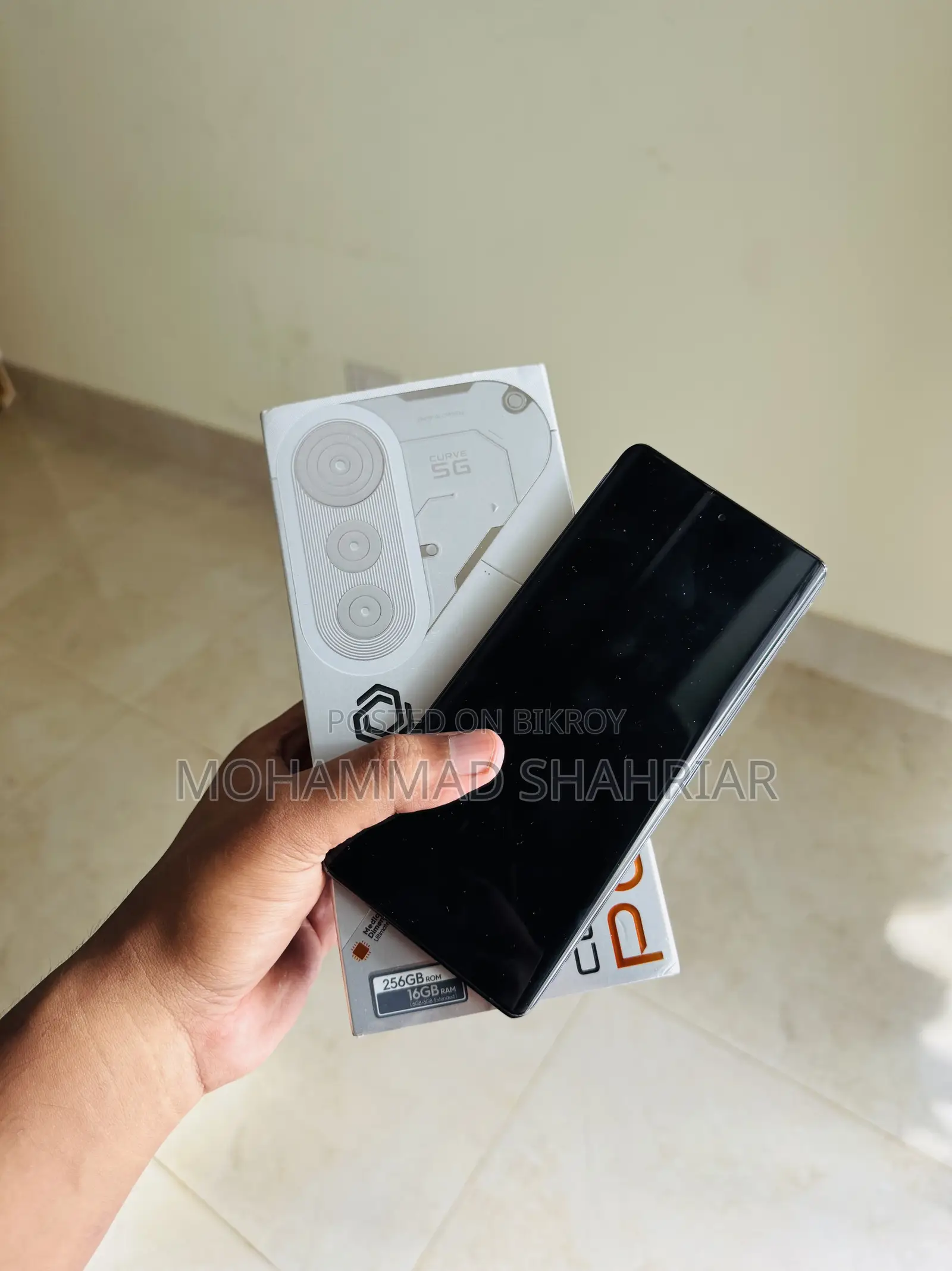 Tecno Pova Curve 256 GB Black