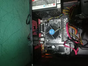 Gigabyte GA-H110MSTX-HD3-ZK 8GB Intel Core i3 HDD+SSD 750GB
