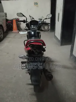 Hero Glamour 2011 Black