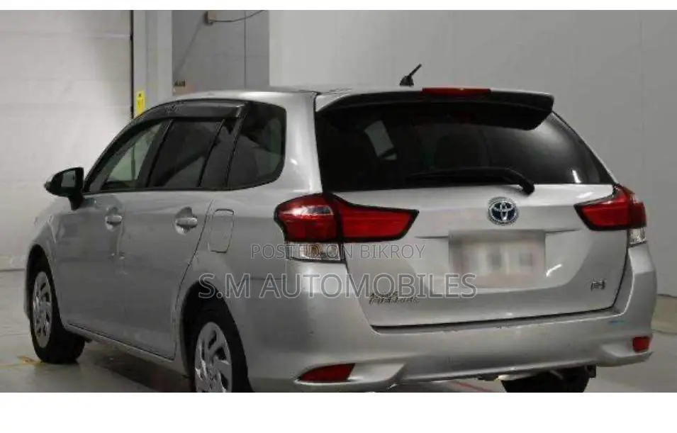 Toyota Corolla Fielder 1.5 Petrol All-Wheel Drive 2021 Silver