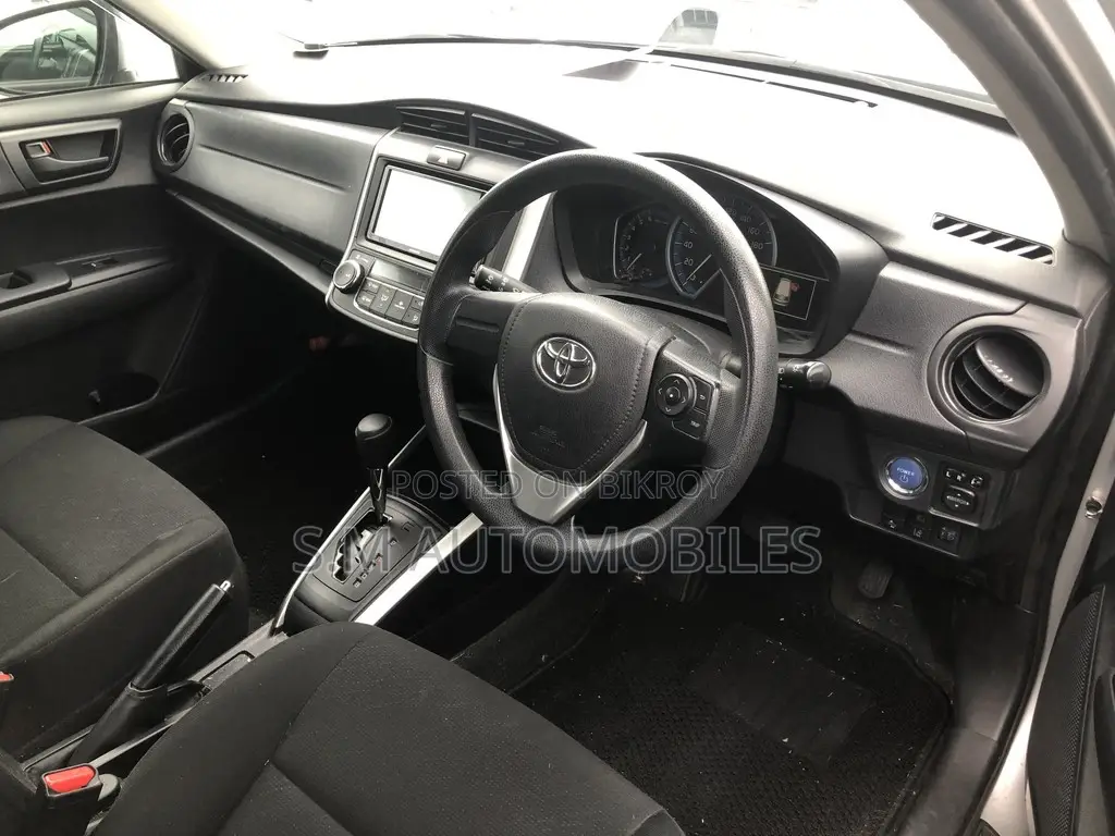 Toyota Corolla Fielder 1.5 Petrol All-Wheel Drive 2021 Silver