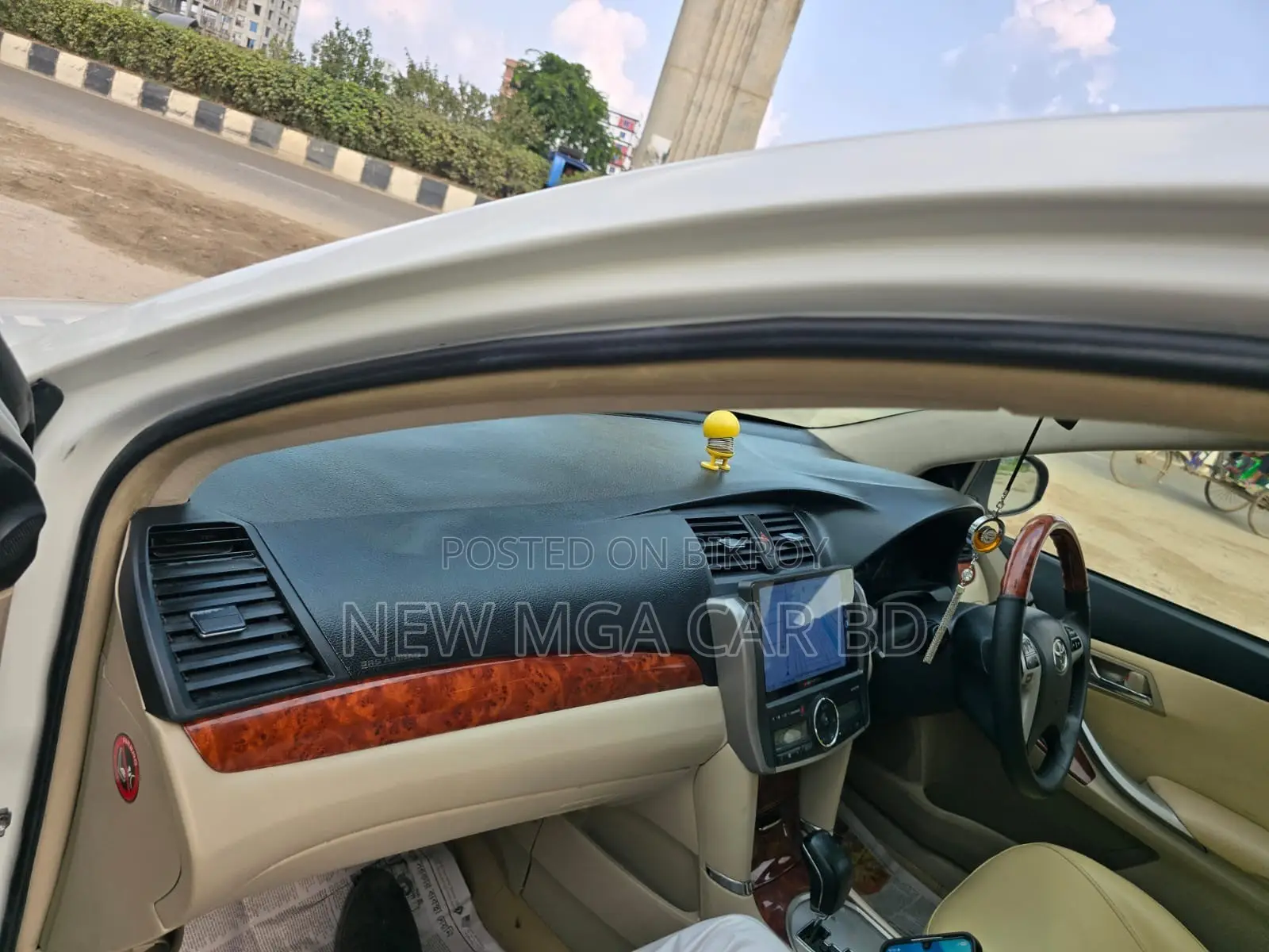 টয়োটা অ্যালিয়ন ২০১৩ পার্ল