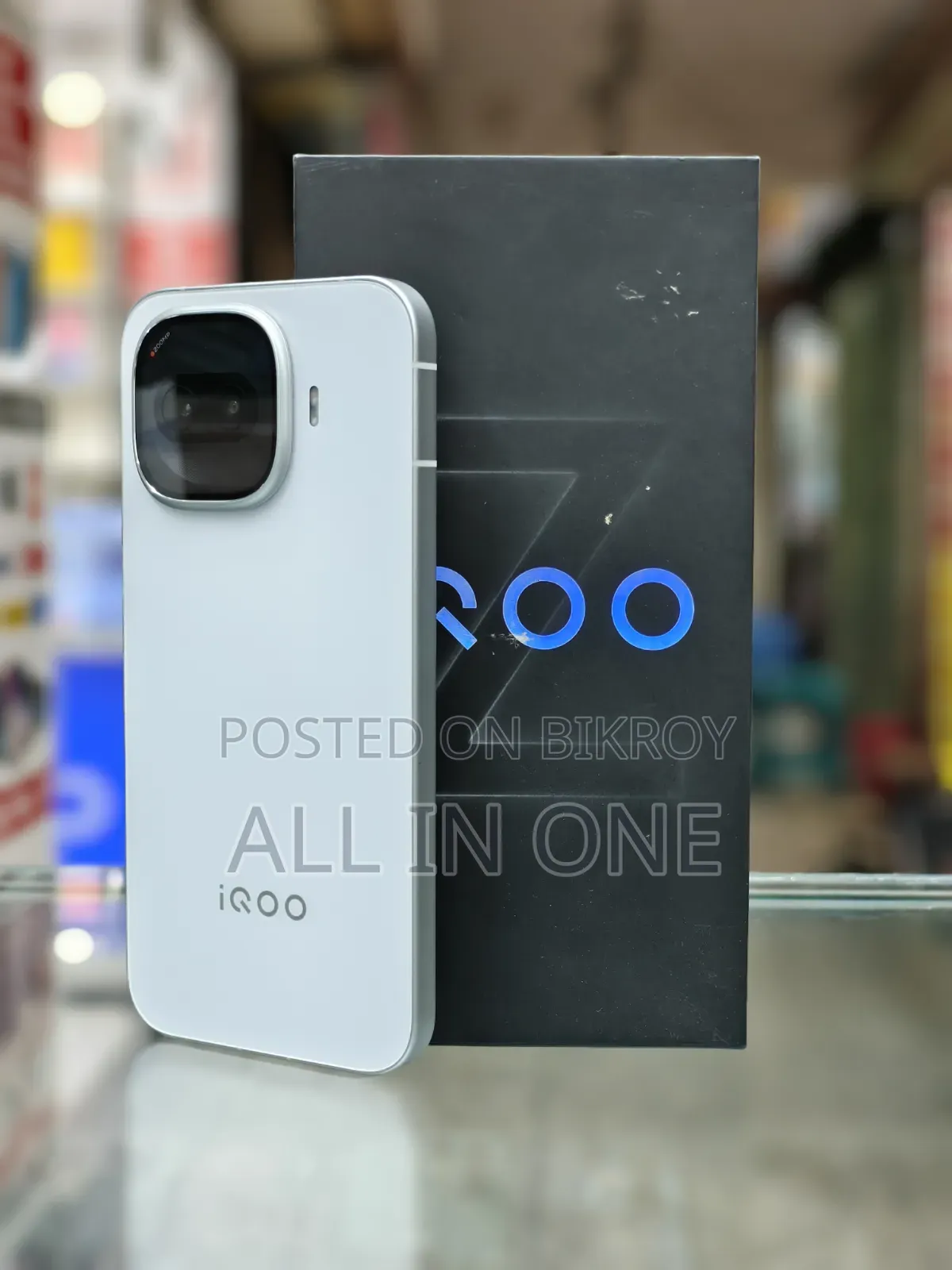 iQOO 11 256 GB White