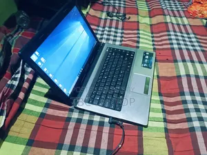 Laptop Asus A42F 4GB RAM Intel Core i3 500GB HDD
