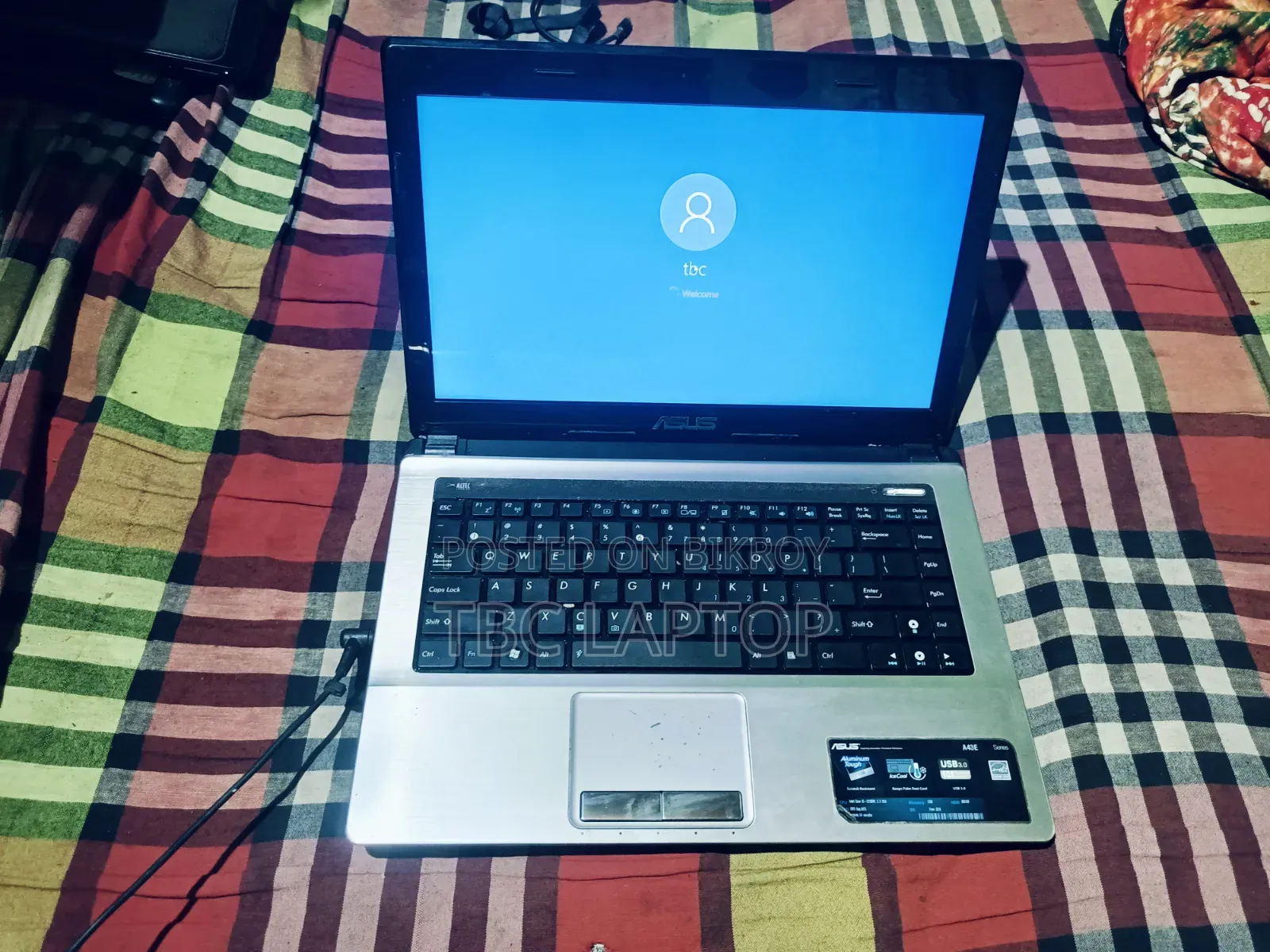 Laptop Asus A42F 4GB RAM Intel Core i3 500GB HDD