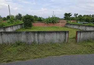 সেক্টর-২৩ এ কর্নার ৩ কাঠা পার্ক ইস্ট