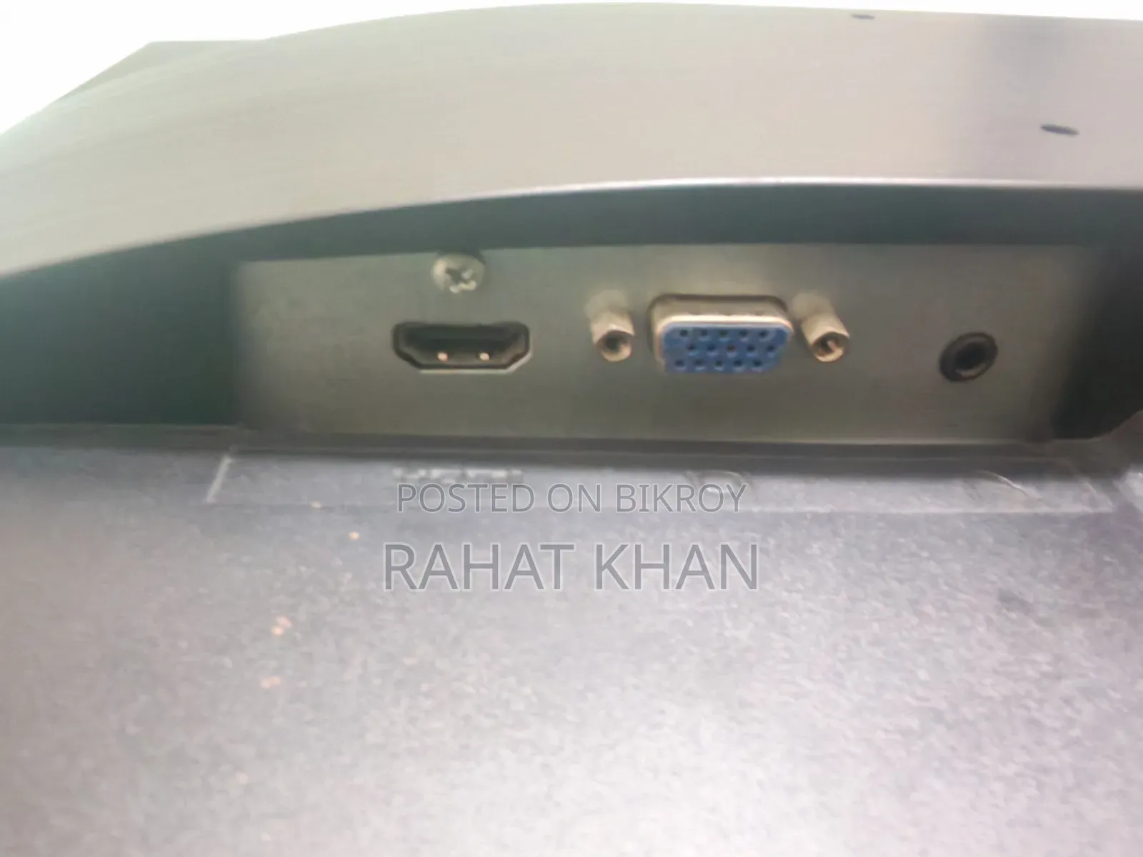 Dell 18.5 Inch Monitor (VGA+HDMI)