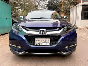 Honda Vezel 1.5 Two-Wheel Drive 2014 Blue