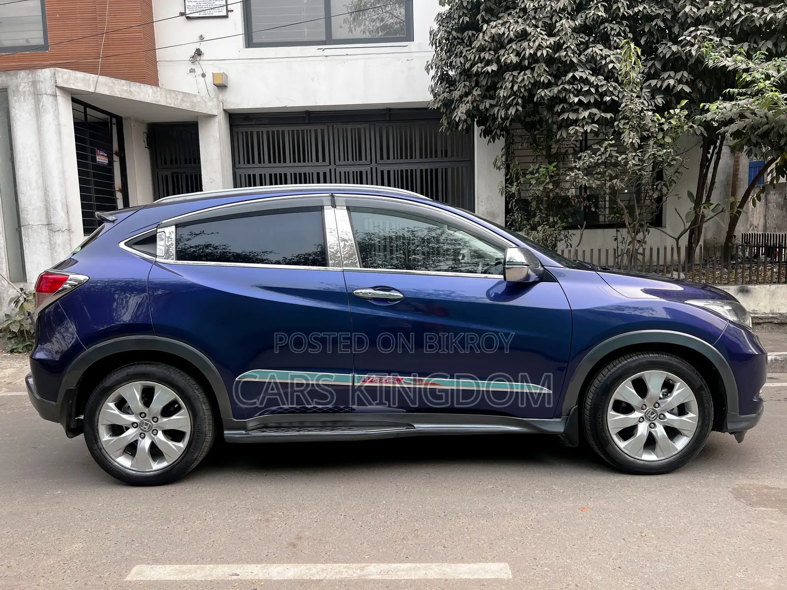 Honda Vezel 1.5 Two-Wheel Drive 2014 Blue
